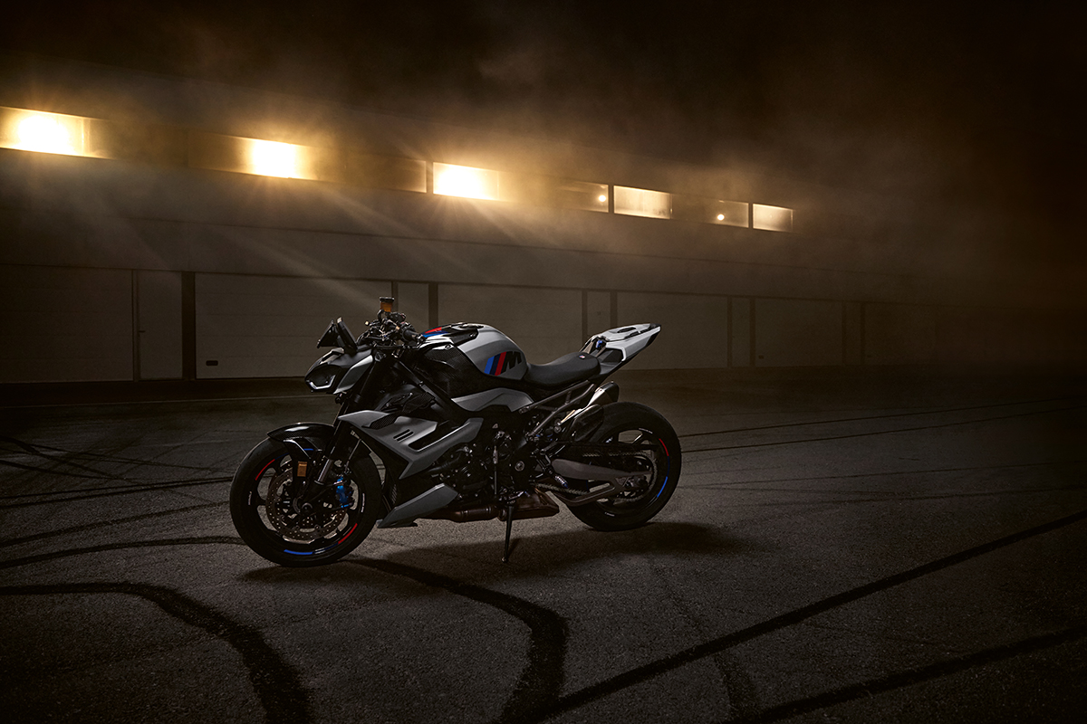 BMW「M1000R」
