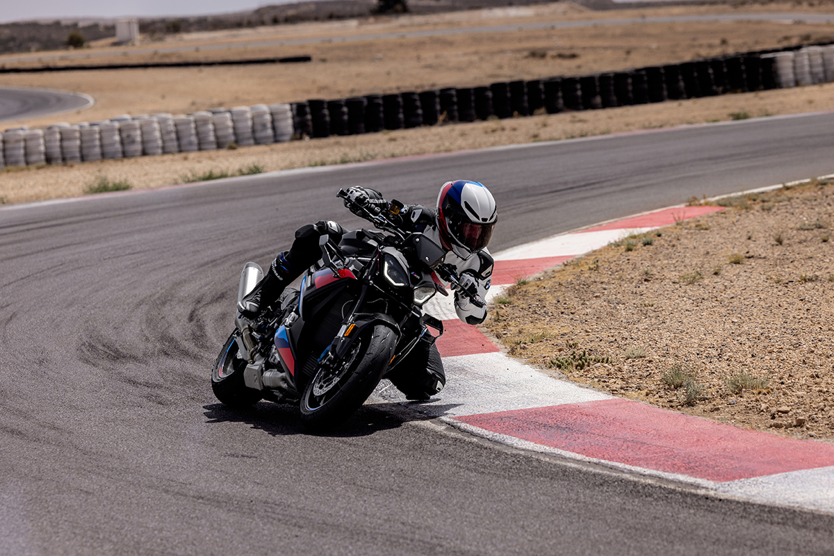 BMW「M1000R」