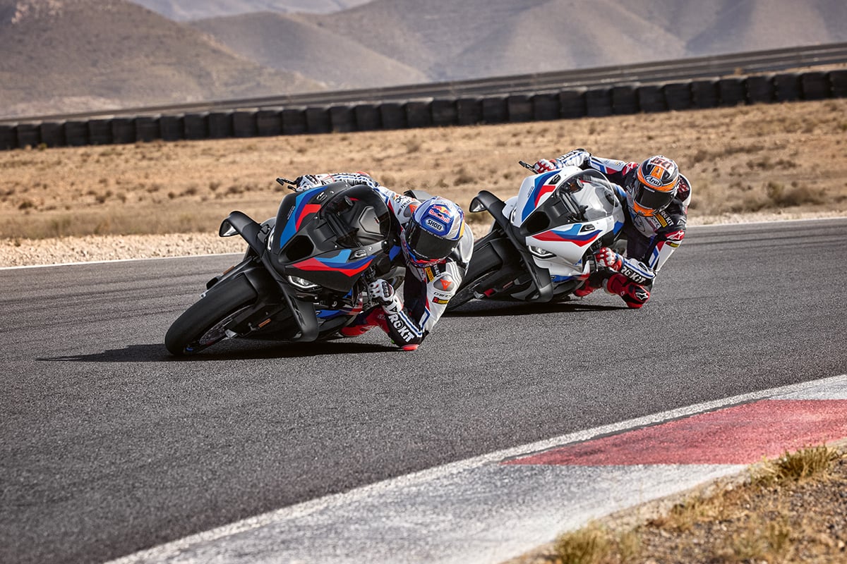BMW「M1000RR」