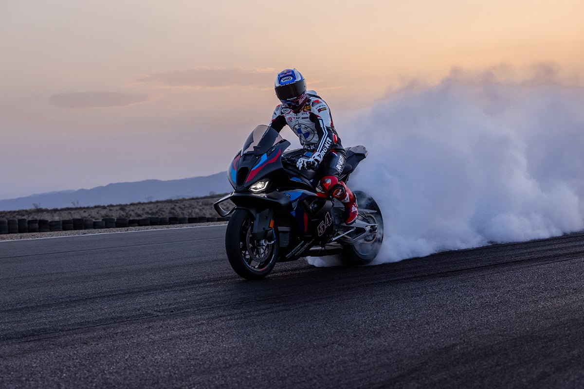 BMW「M1000RR」