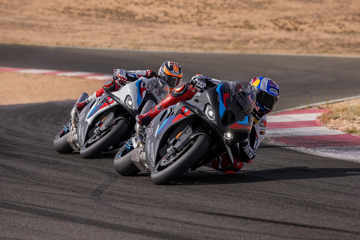 BMW「M1000RR」