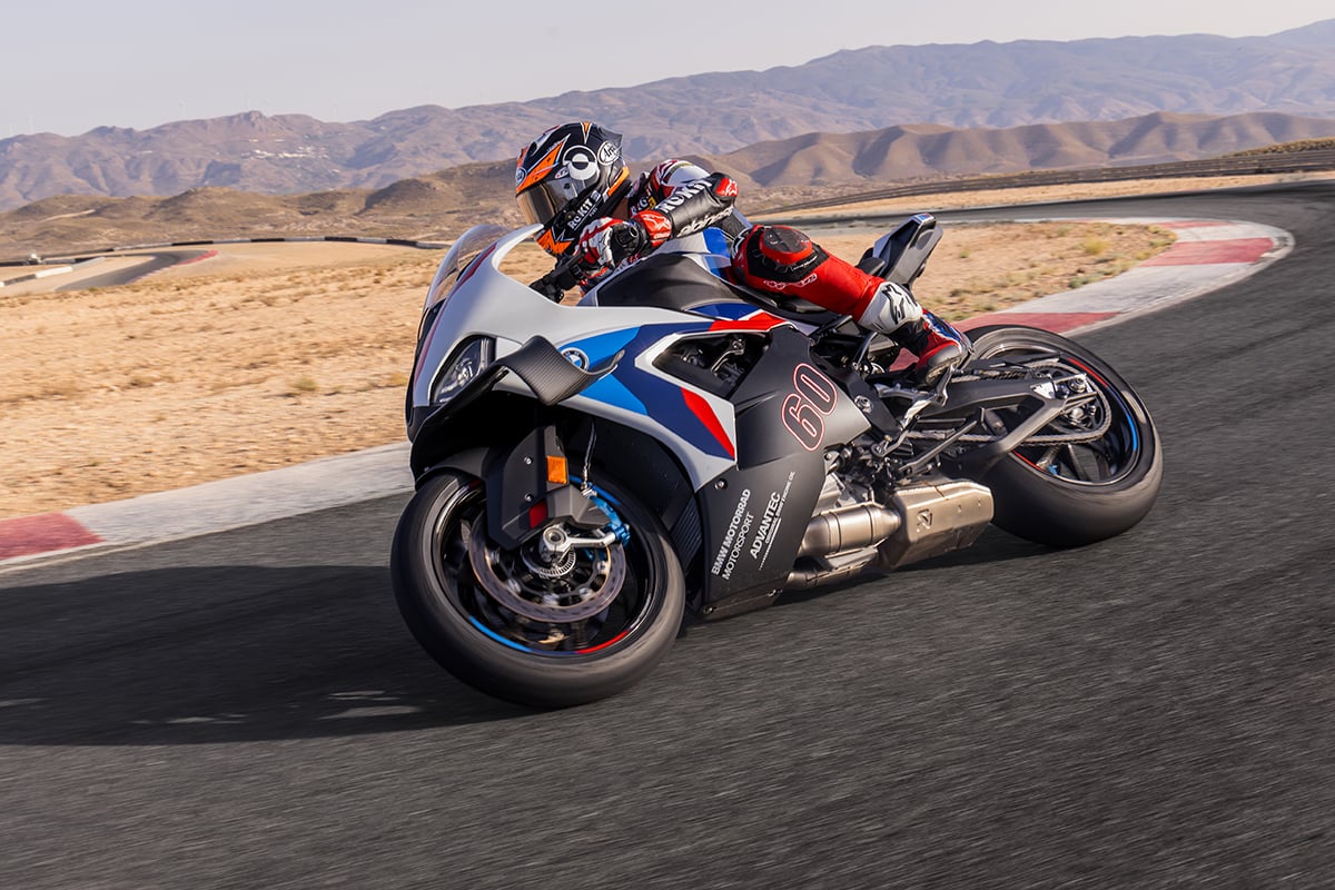BMW「M1000RR」