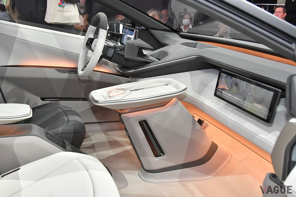 トヨタ「カローラコンセプト」