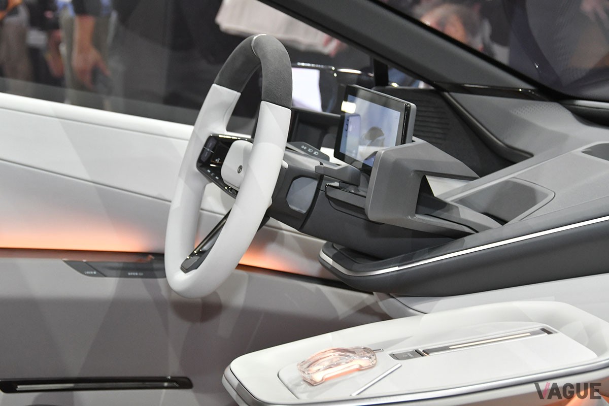 トヨタ「カローラコンセプト」