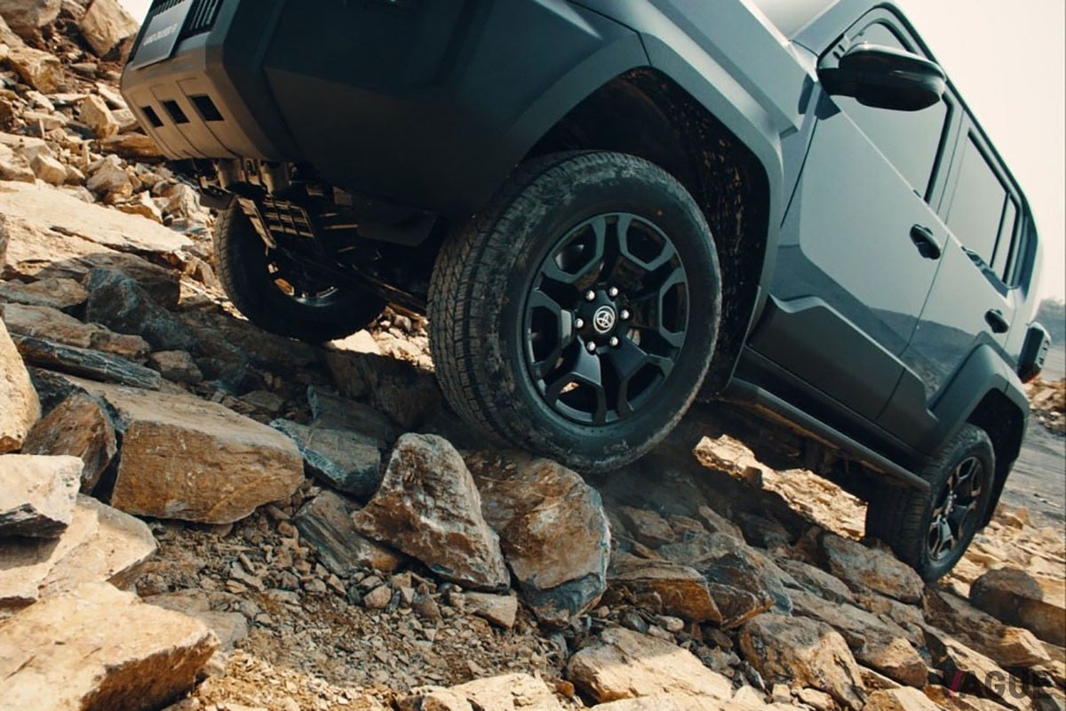 トヨタ新型「ランドクルーザー“FJ”」（タイ仕様）