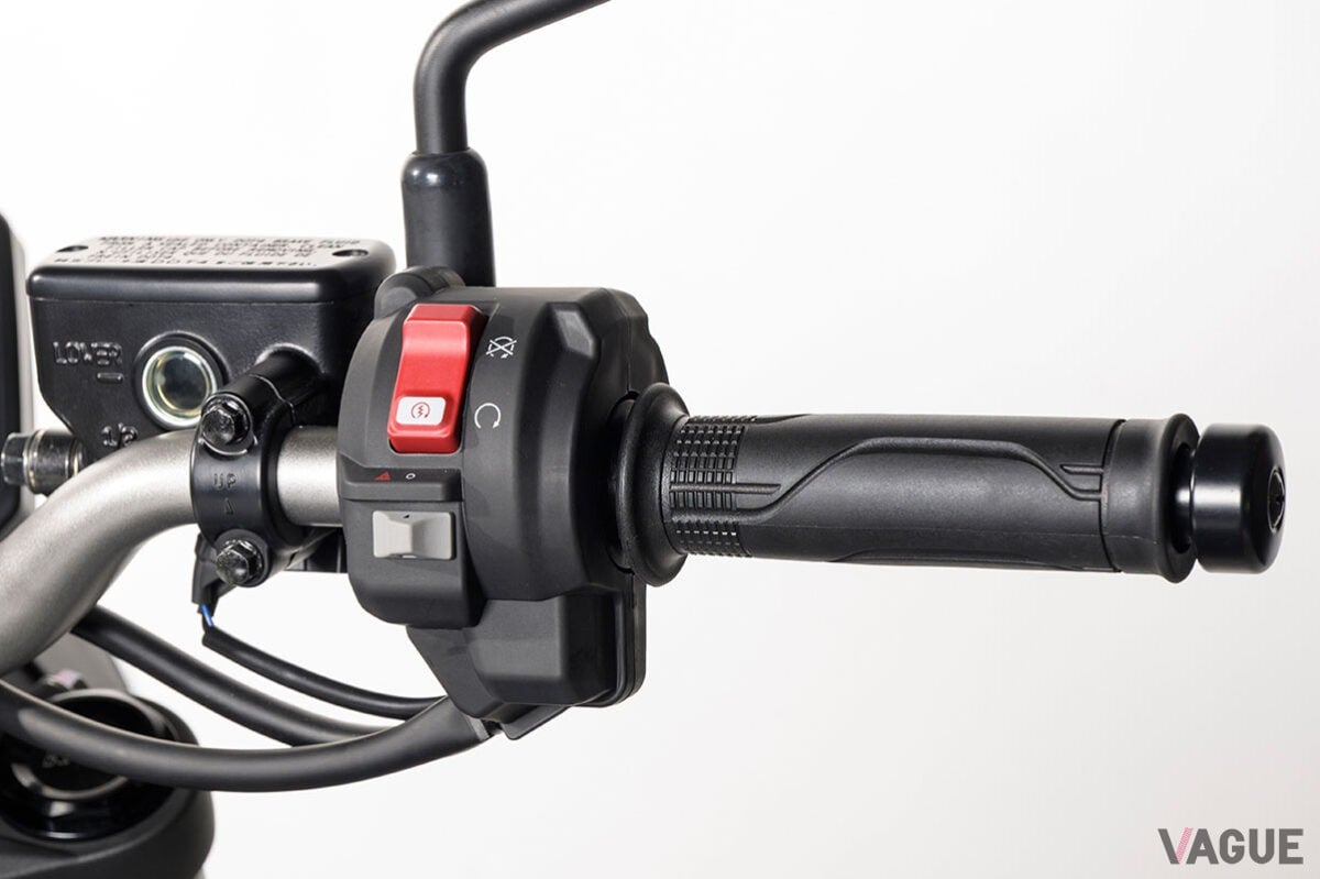 ホンダ「CB400スーパーフォア Eクラッチ コンセプト」