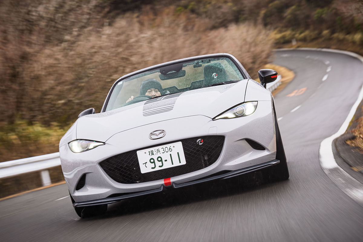 「マツダ スピリットレーシング・ロードスター 12R」