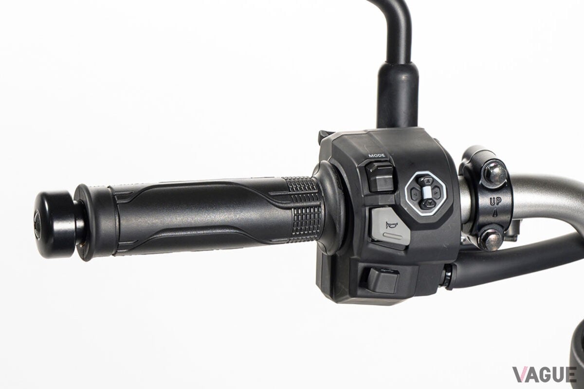 ホンダ「CB400スーパーフォア Eクラッチ コンセプト」