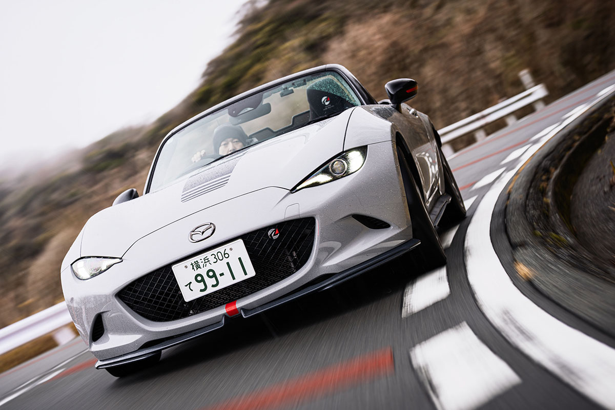 「マツダ スピリットレーシング・ロードスター 12R」