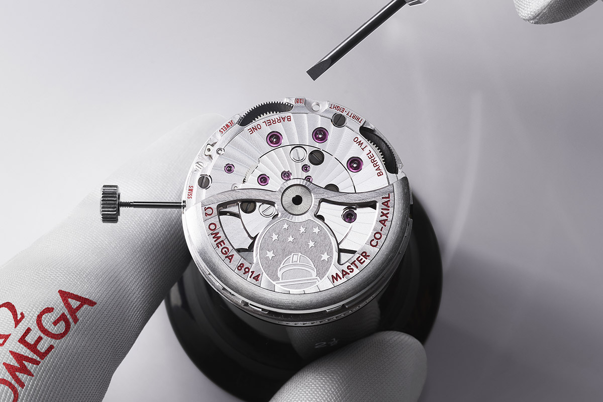 A*2様 OMEGA オメガ　腕時計 オメガから2針のドレスウォッチが登場！ “史上初”の快挙に繋がった画期