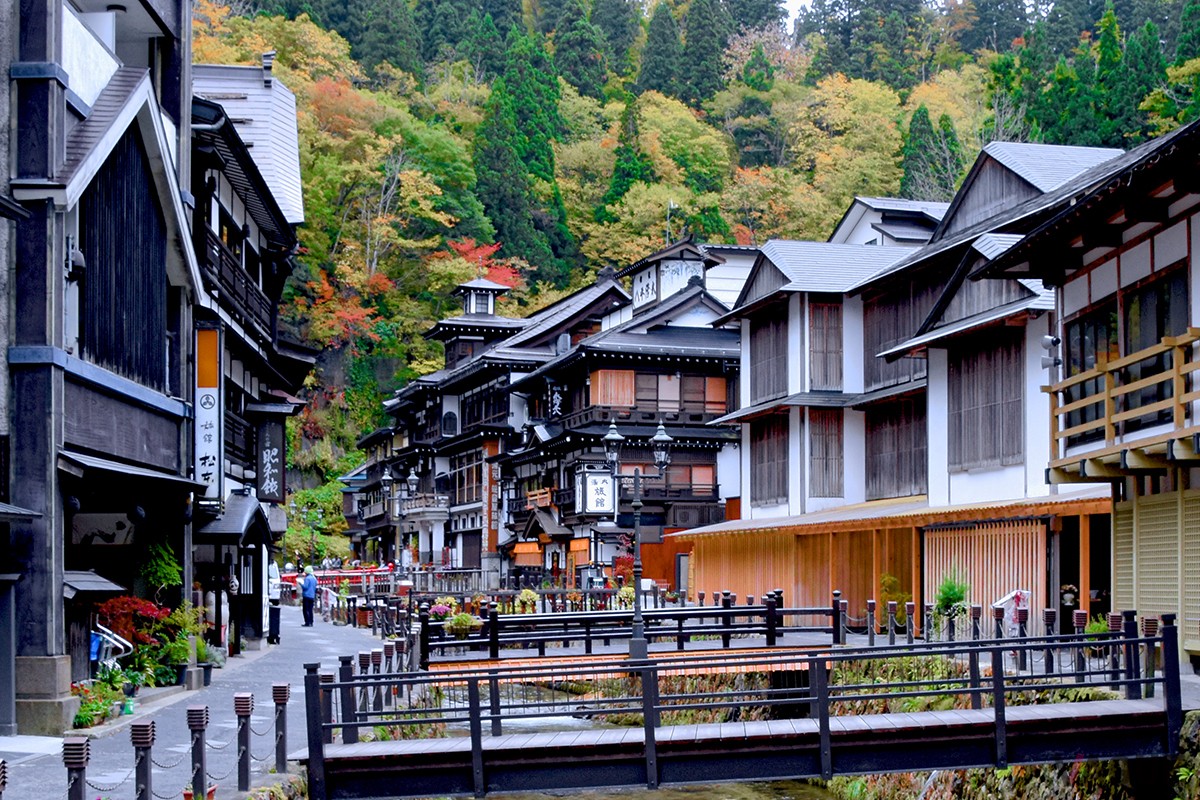 山形県「銀山温泉」