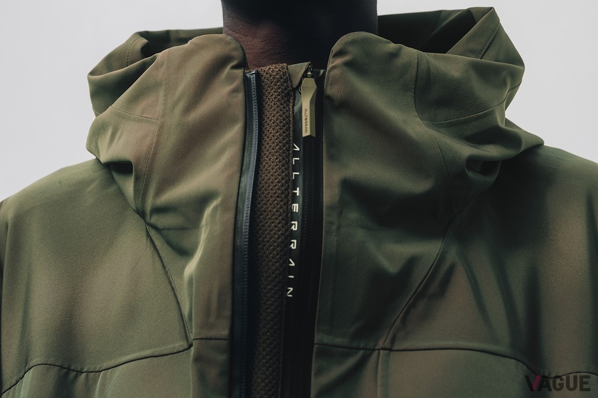 DYNAMIC VENT HARD SHELL JACKET：10万4500円