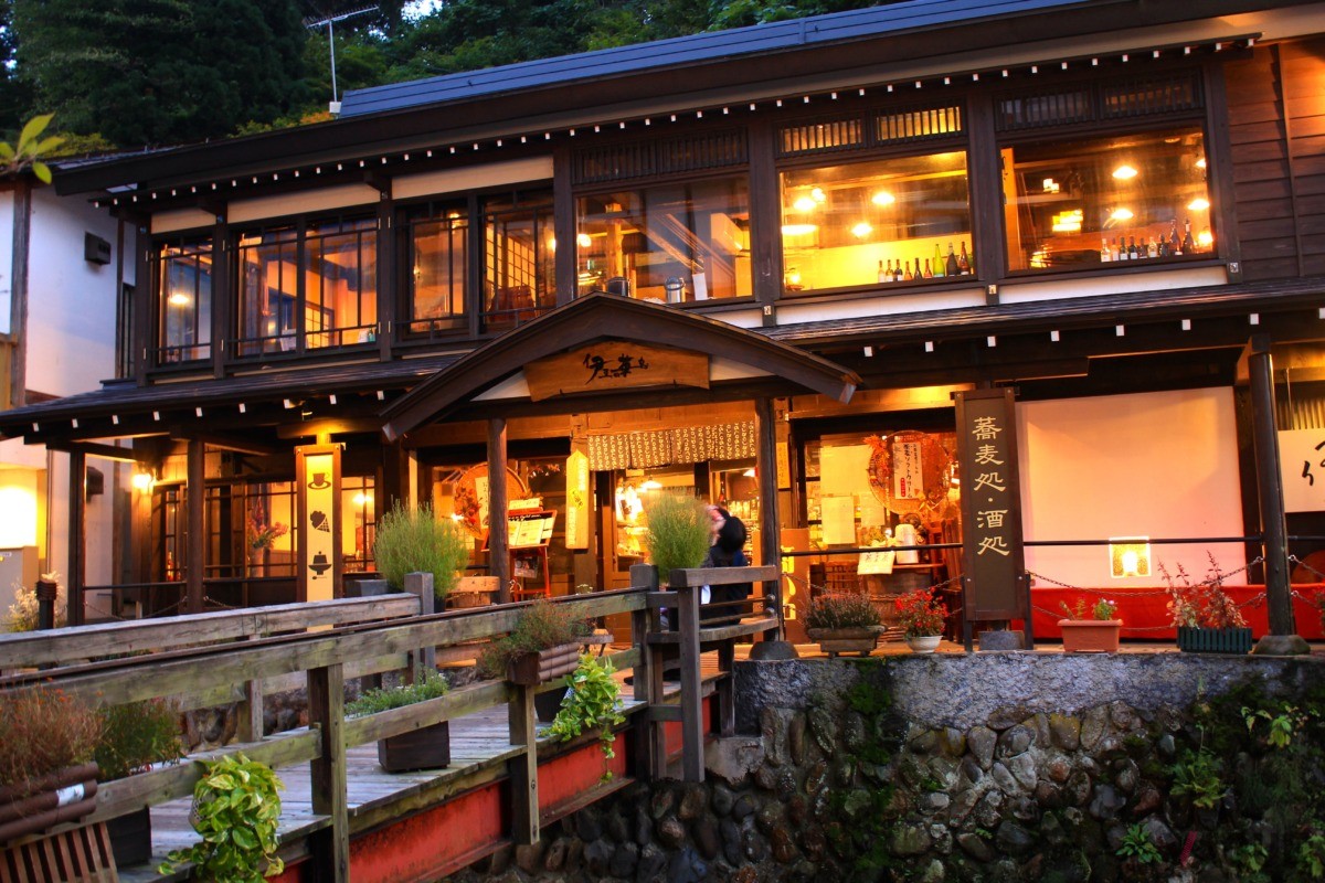 山形県「銀山温泉」