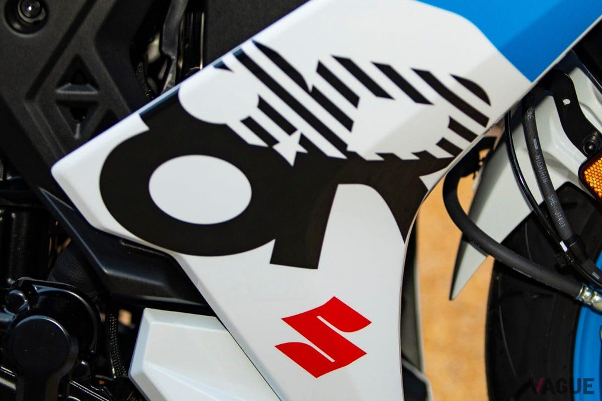 スズキ「GSX-8R」専用グラフィックキット