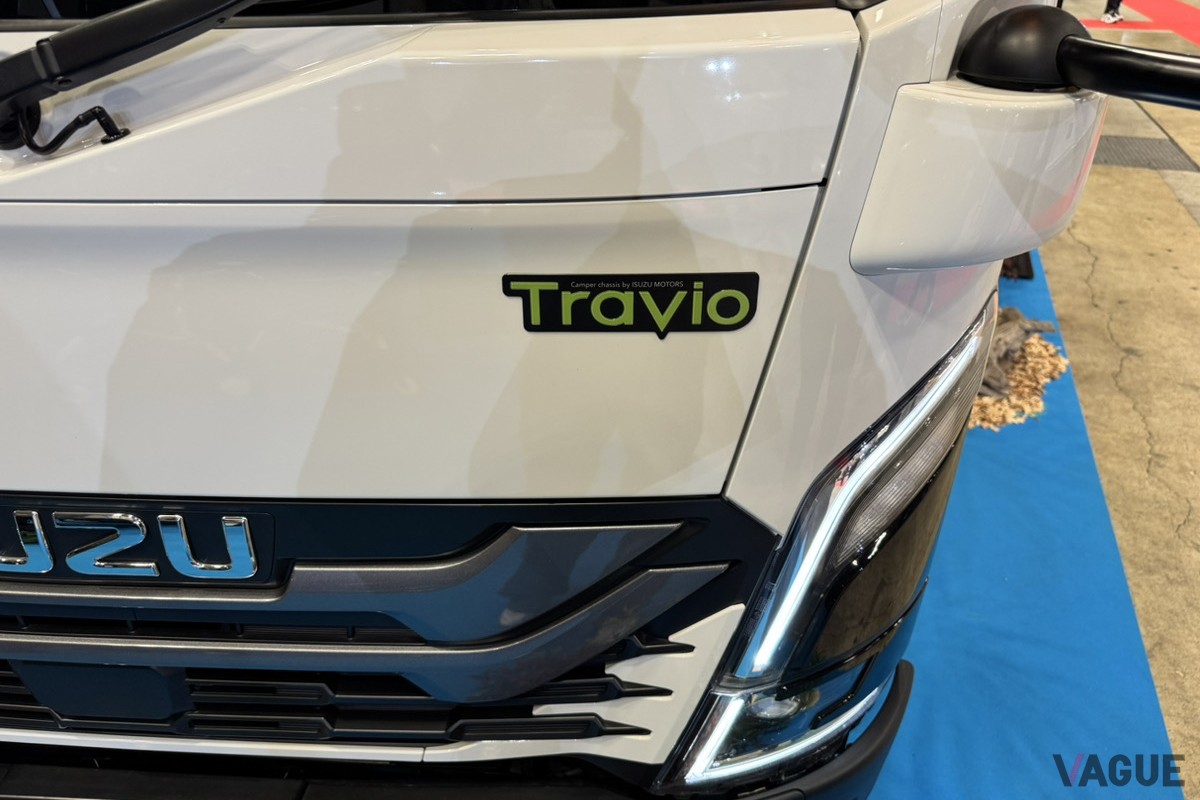 いすゞ のキャンピングカー専用シャシ「Travio（トラヴィオ）」をベースにした日本特種ボディー（NTB）のキャンピングカー「ストライカー」