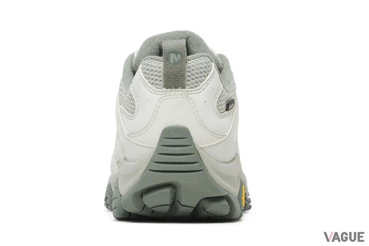 MOAB 3 SYNTHETIC GORE-TEX（ウーロン）：2万900円