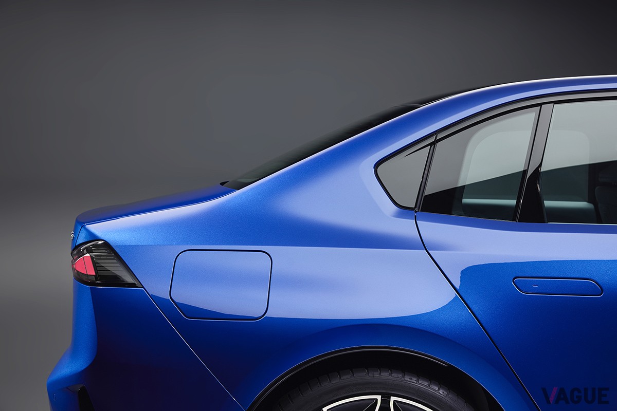 世界初公開されたBMW新型「i3」
