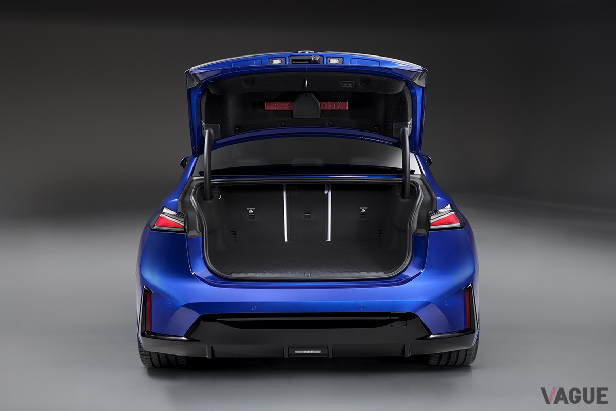 世界初公開されたBMW新型「i3」