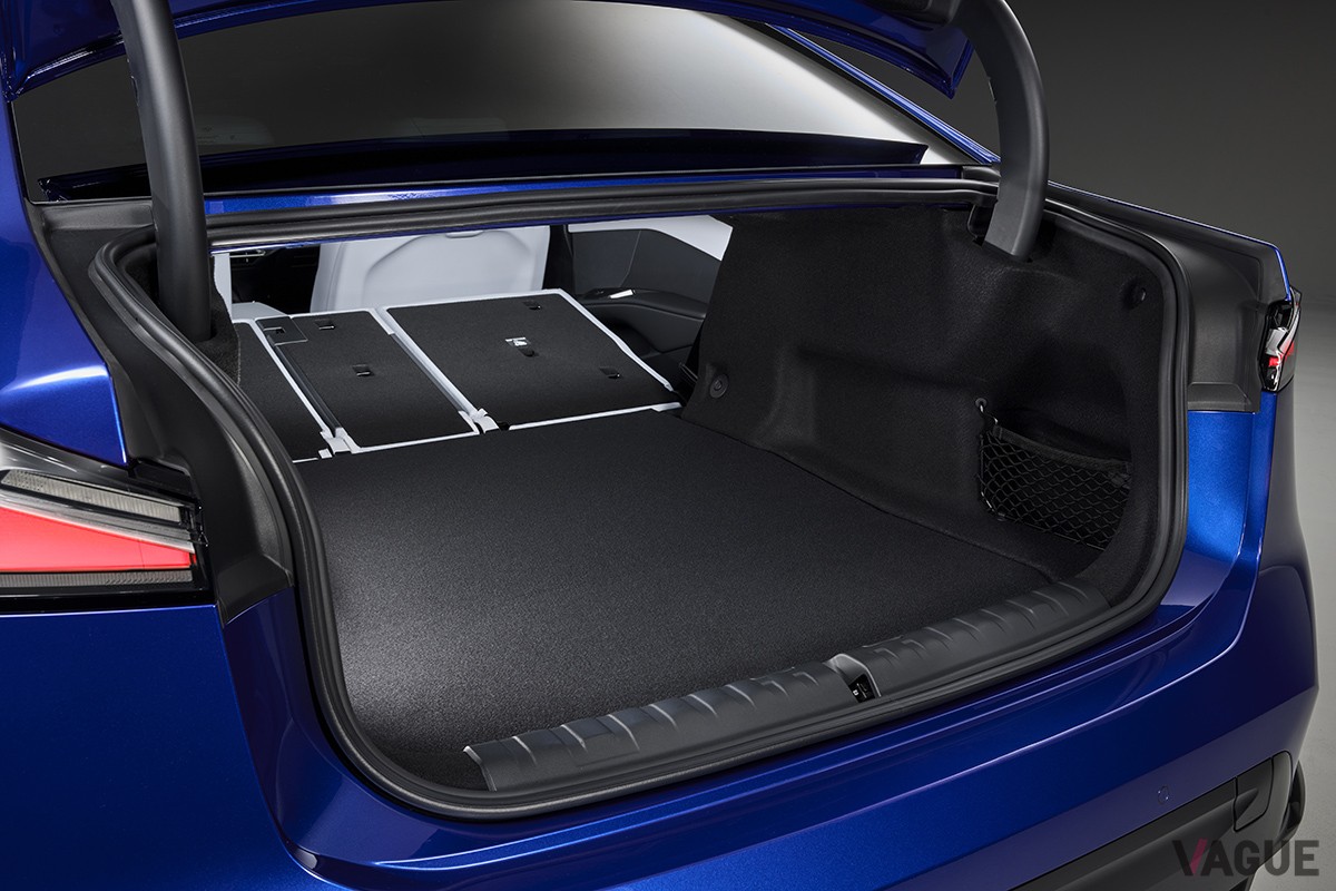 世界初公開されたBMW新型「i3」