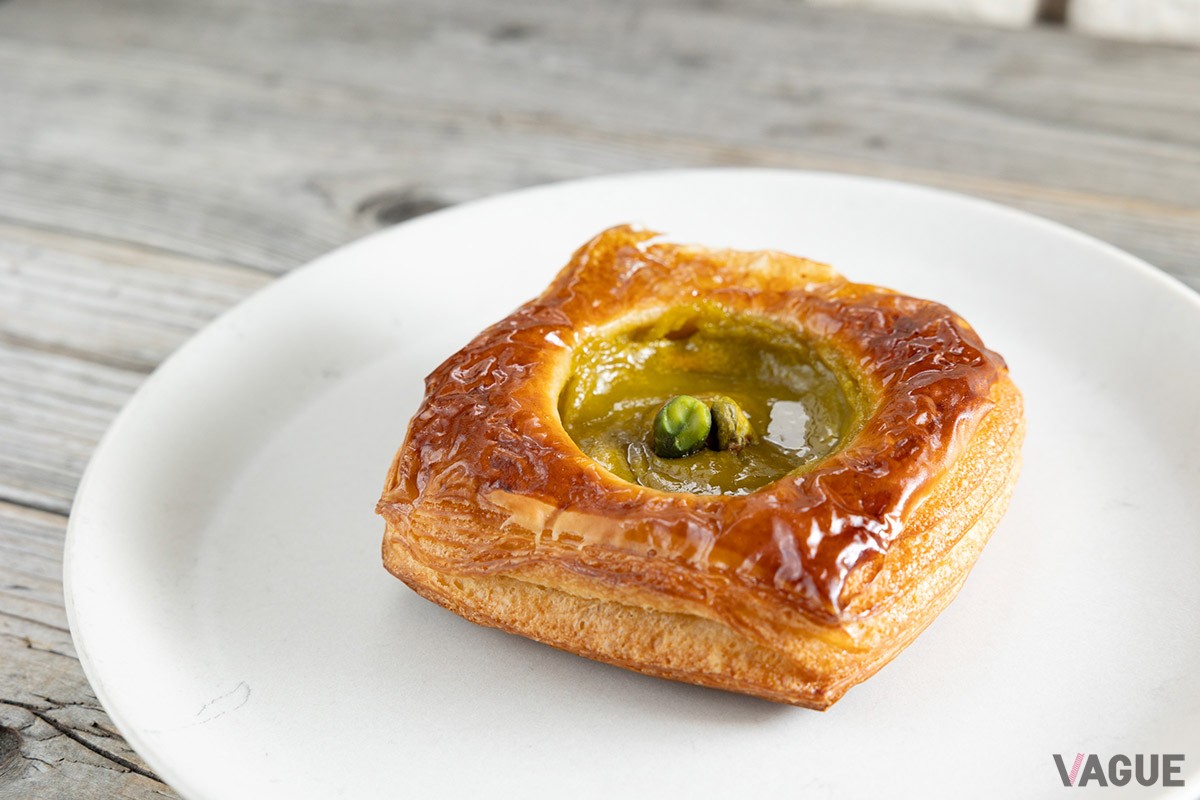 ピスタチオのデニッシュ450円。濃厚なピスタチオクリームでリッチな味わい