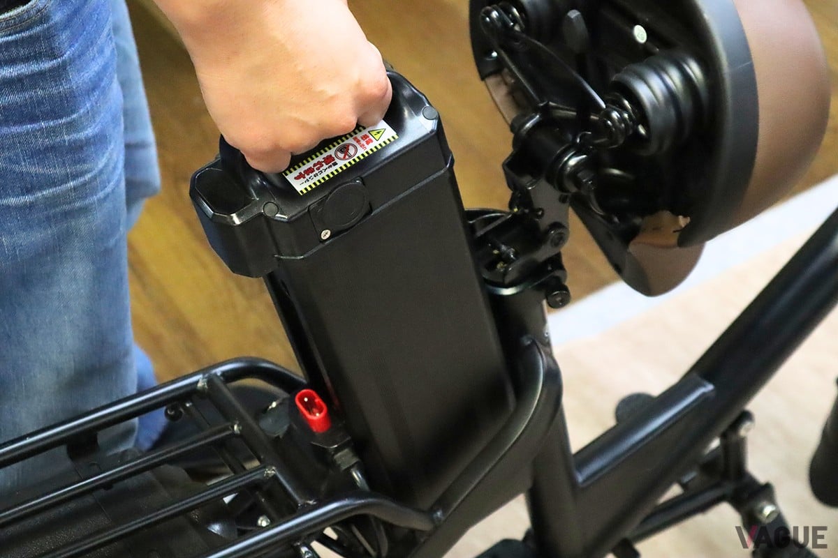 着脱式・大容量バッテリー