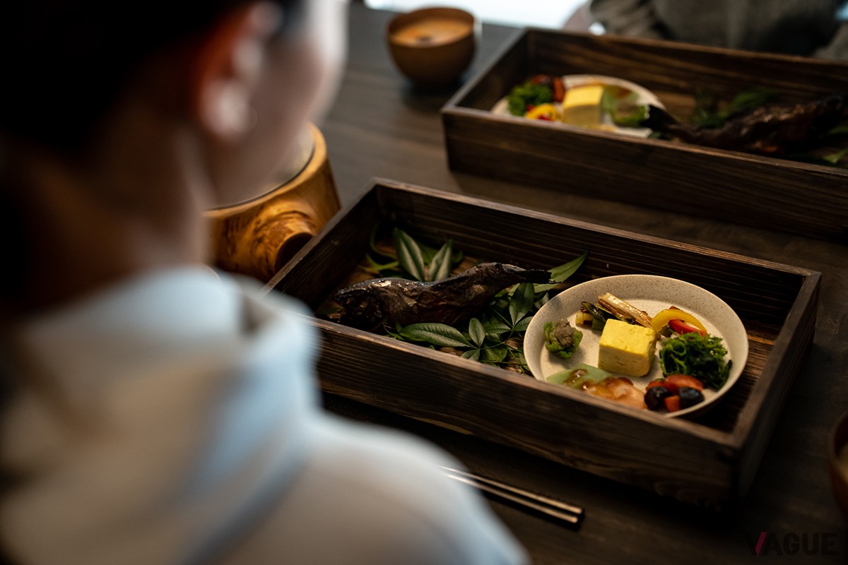 地域を目と味で楽しめる地産の魅力あふれる料理