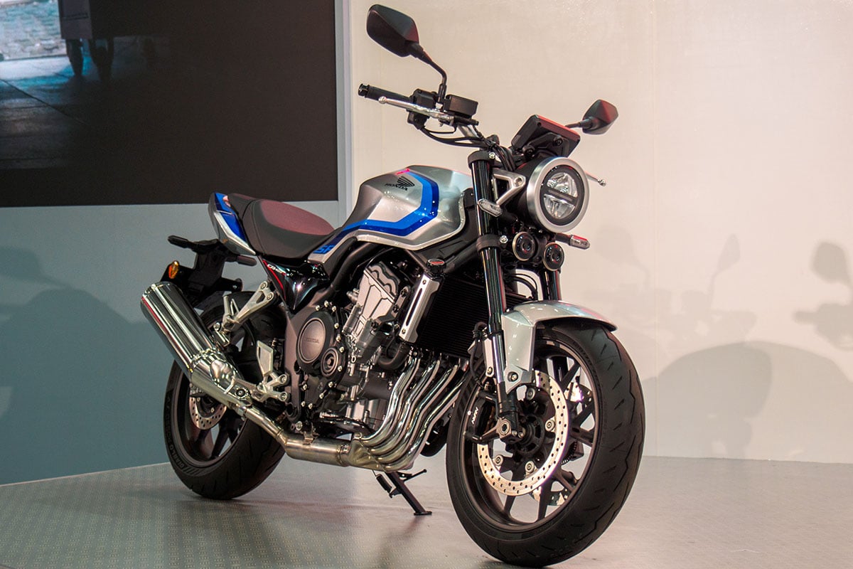 ホンダ「CB400スーパーフォア Eクラッチ コンセプト」