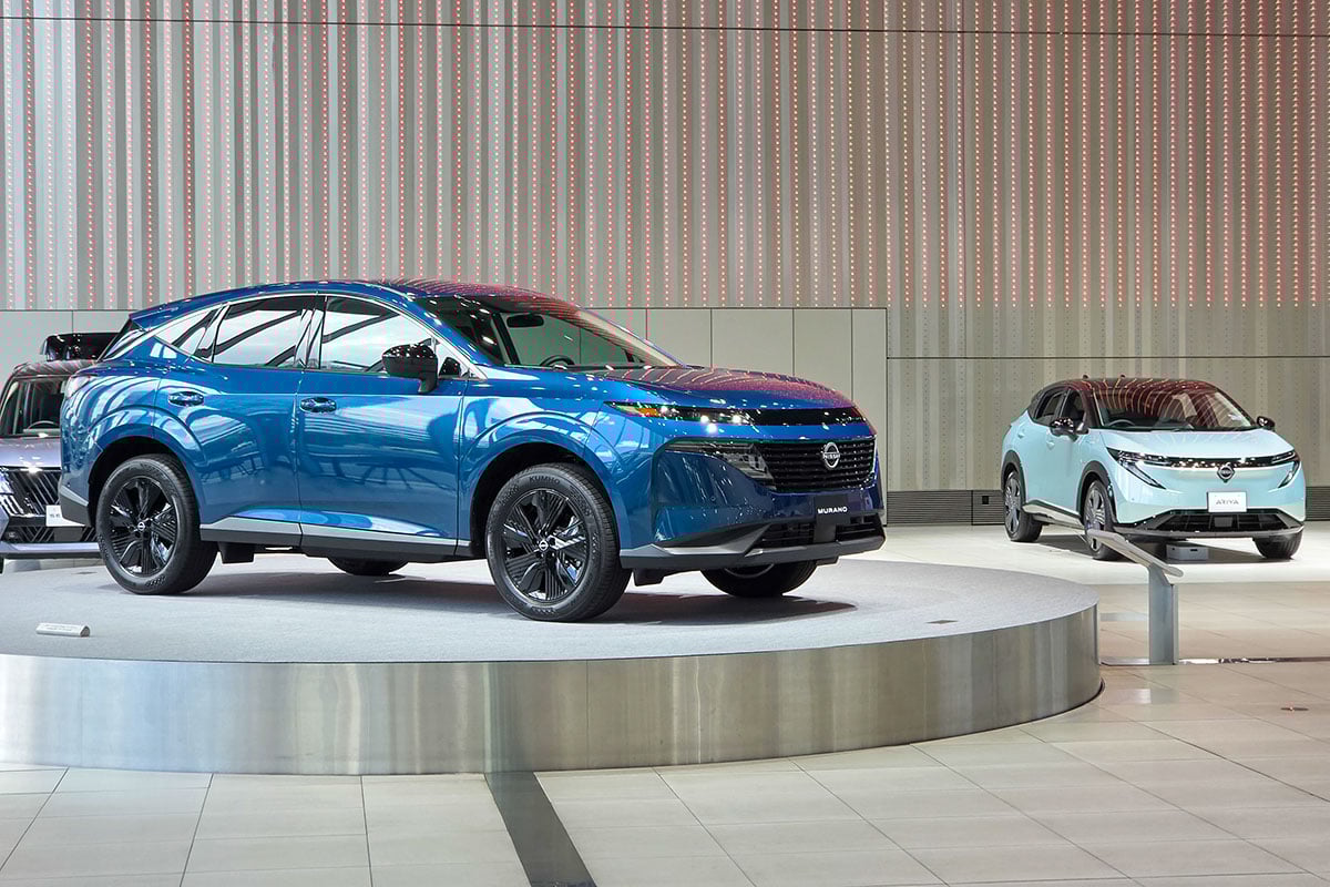 日産グローバル本社ギャラリーに特別展示された最新型「ムラーノ」