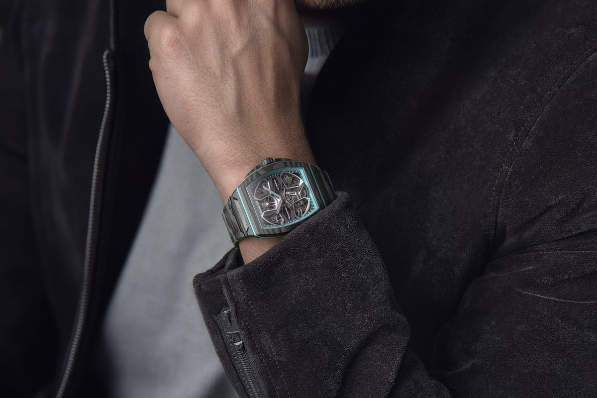 オープンワークのスケルトンダイヤルは、「MC プーラ」のバードケージ構造を持つホイールアーキテクチャから着想を得ている