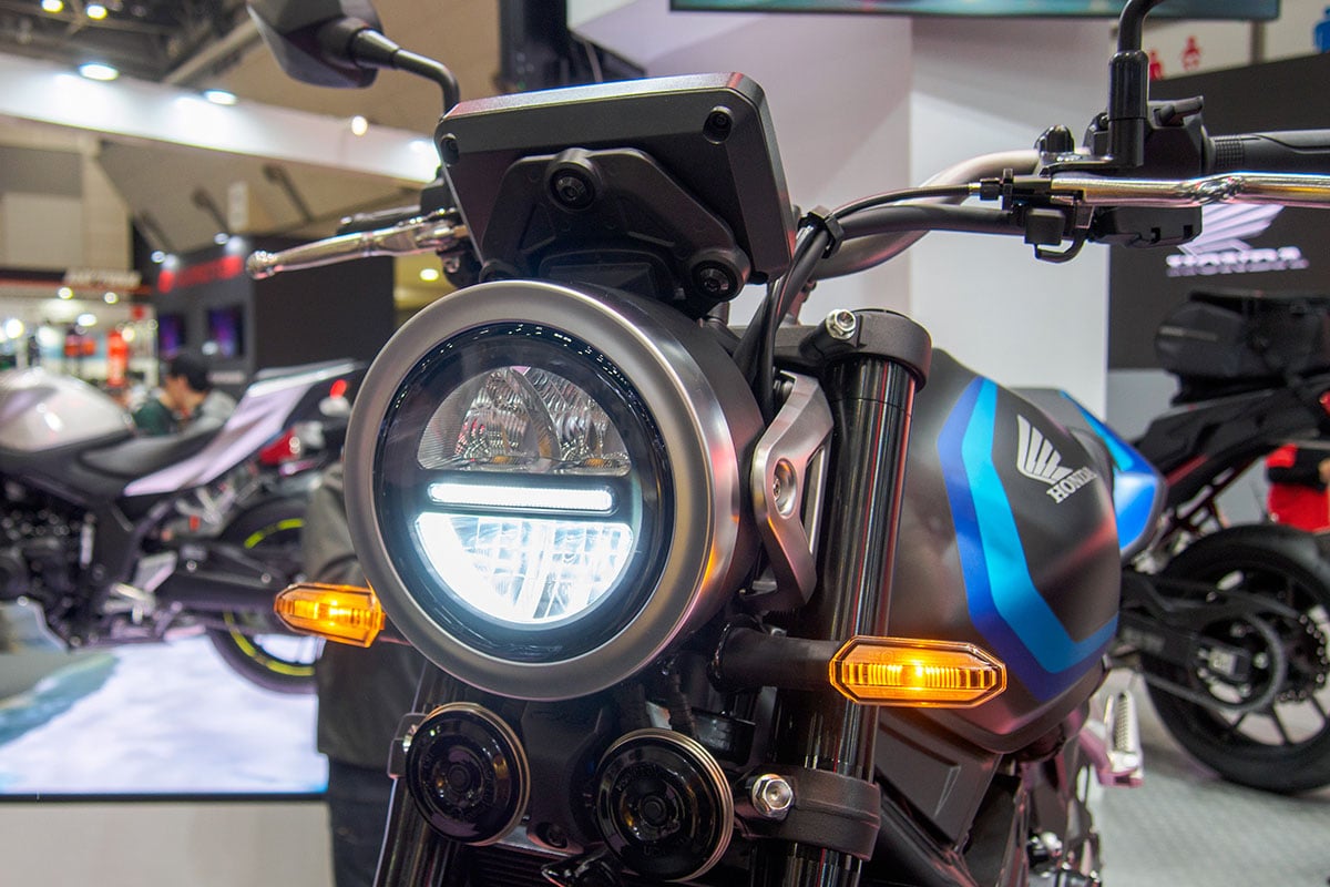 ホンダ「CB400スーパーフォア Eクラッチ コンセプト」