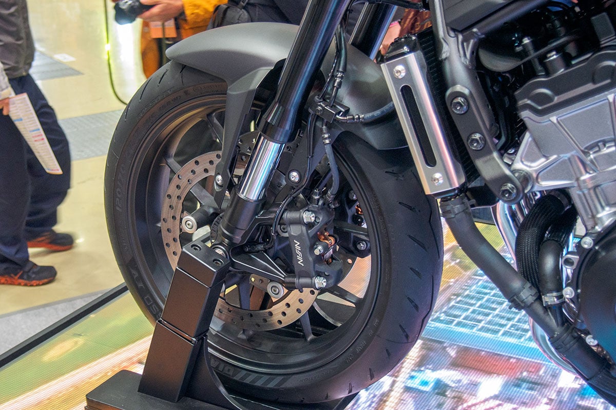 ホンダ「CB400スーパーフォア Eクラッチ コンセプト」