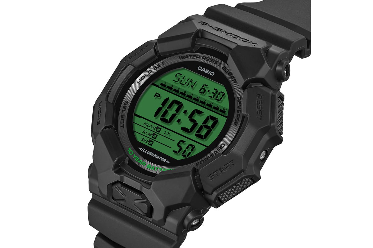 ブラックにエレクトログリーンが映えるフェイス