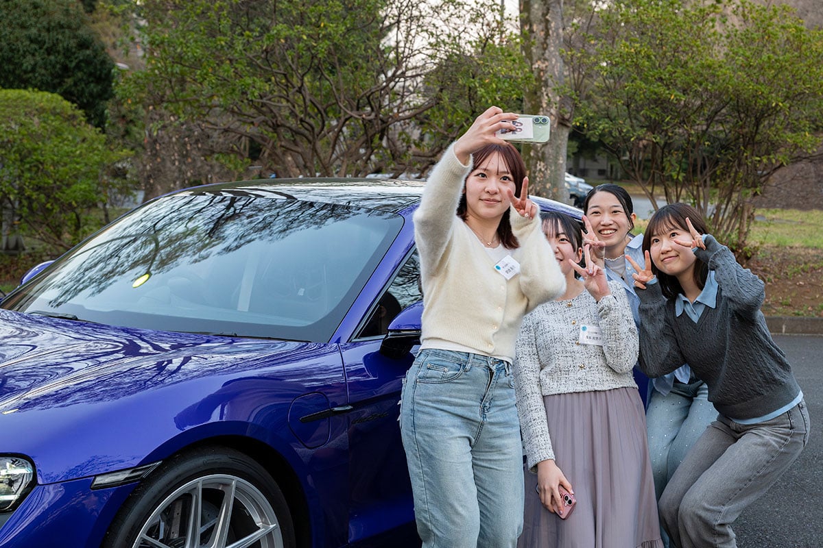 東京大学の駒場リサーチキャンパスで開催された「LEARN with Porsche」同窓会の様子