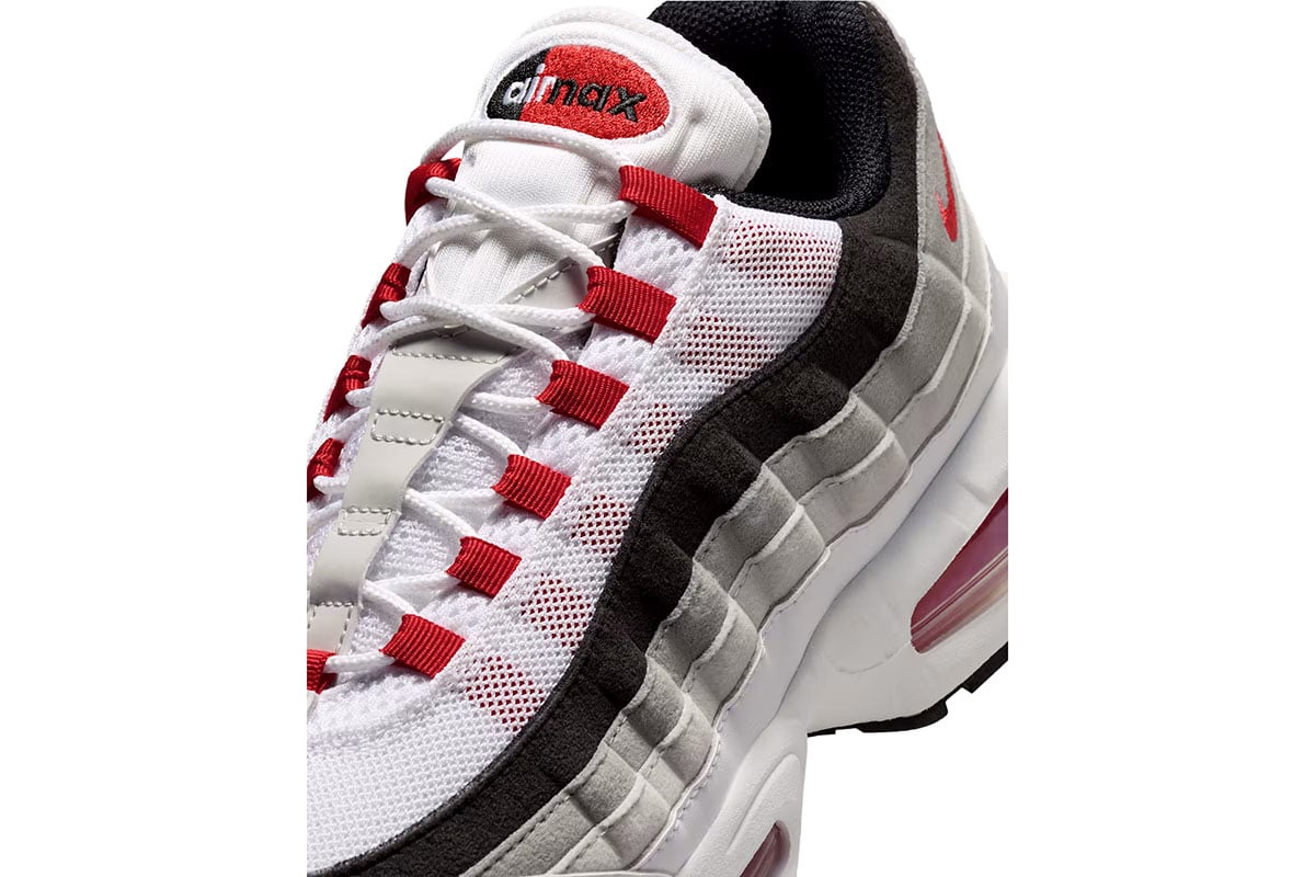 ナイキ「エア マックス 95」に“コメットレッド”が復活