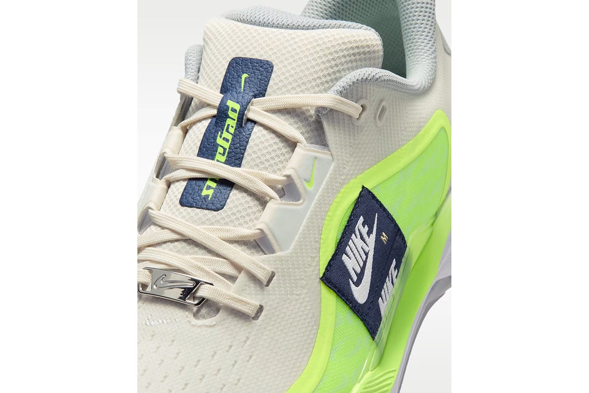 ナイキ「ペガサス1G」の“バレステロス記念モデル”