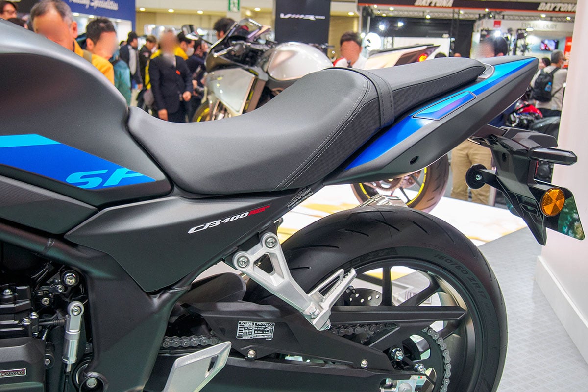 ホンダ「CB400スーパーフォア Eクラッチ コンセプト」