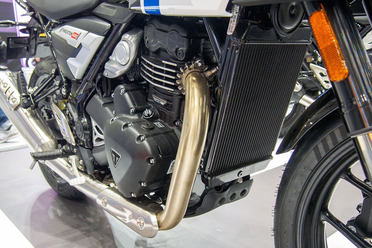 トライアンフ「スラクストン400」