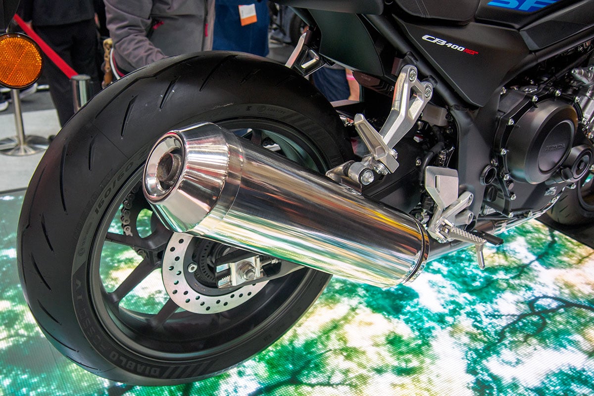 ホンダ「CB400スーパーフォア Eクラッチ コンセプト」