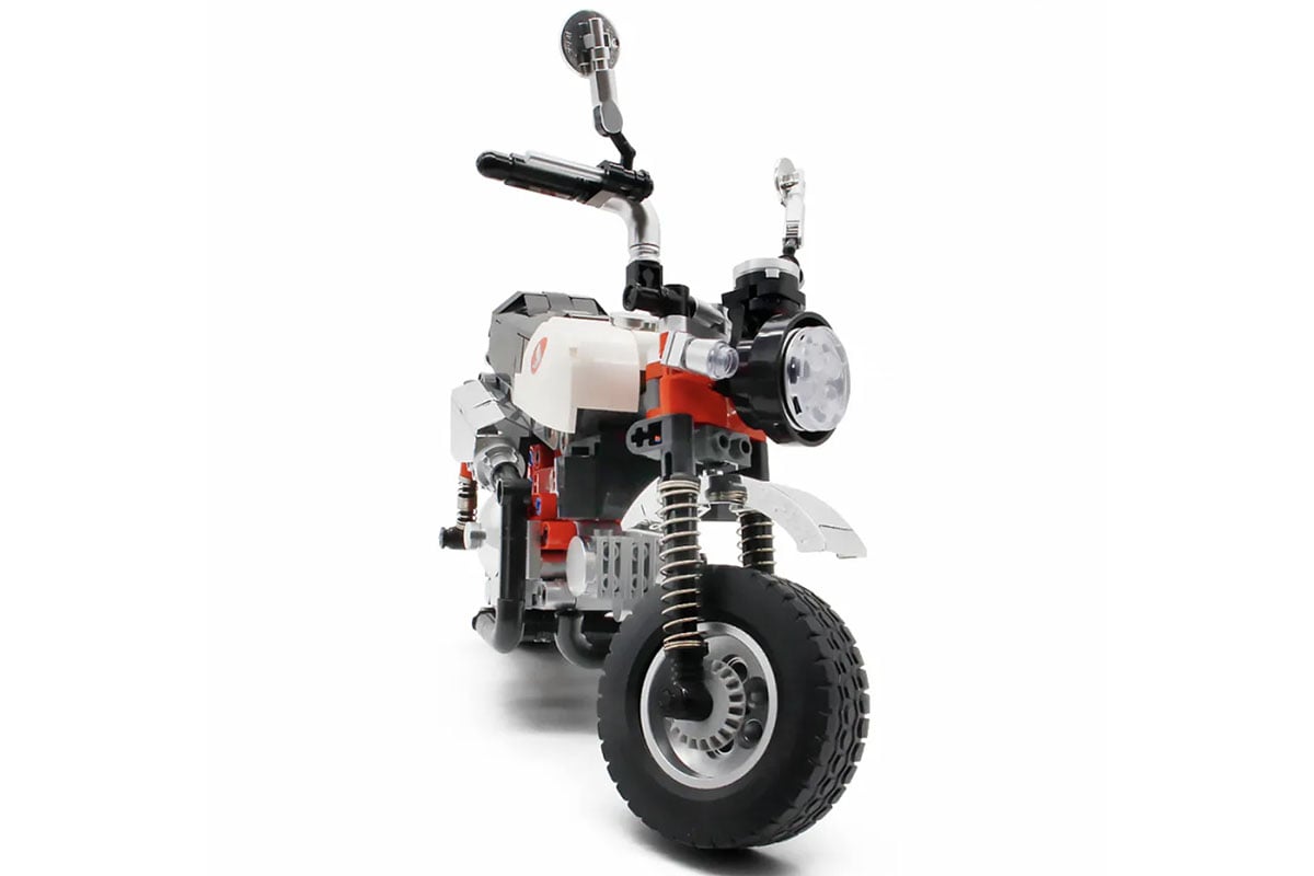 ホンダ「モンキー125」を527ピースで精巧に再現したブロックキット