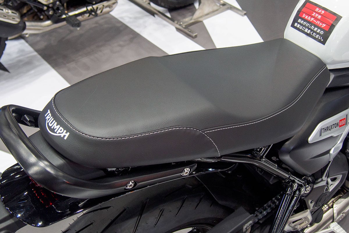 トライアンフ「スラクストン400」