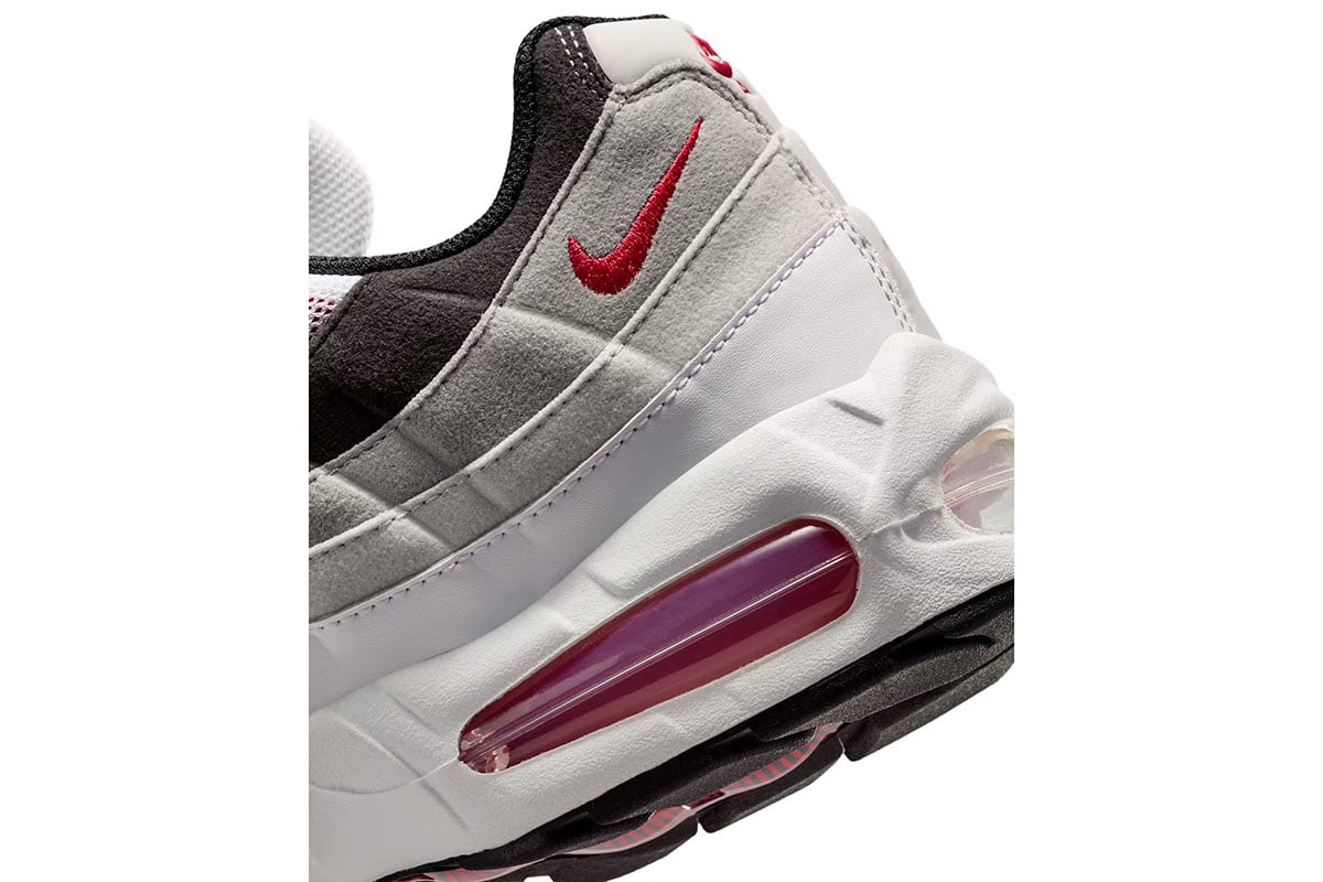 ナイキ「エア マックス 95」に“コメットレッド”が復活