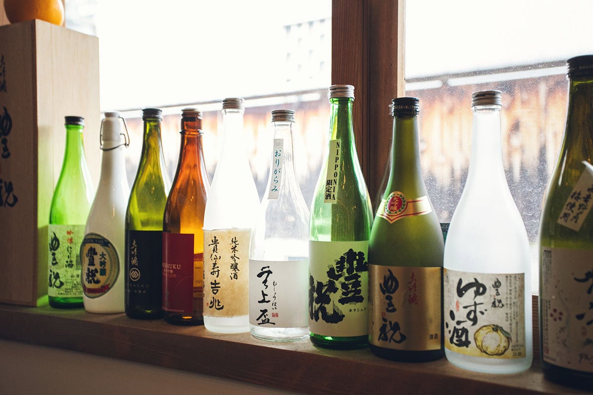 一杯の酒から、その旅の記憶がはじまる。