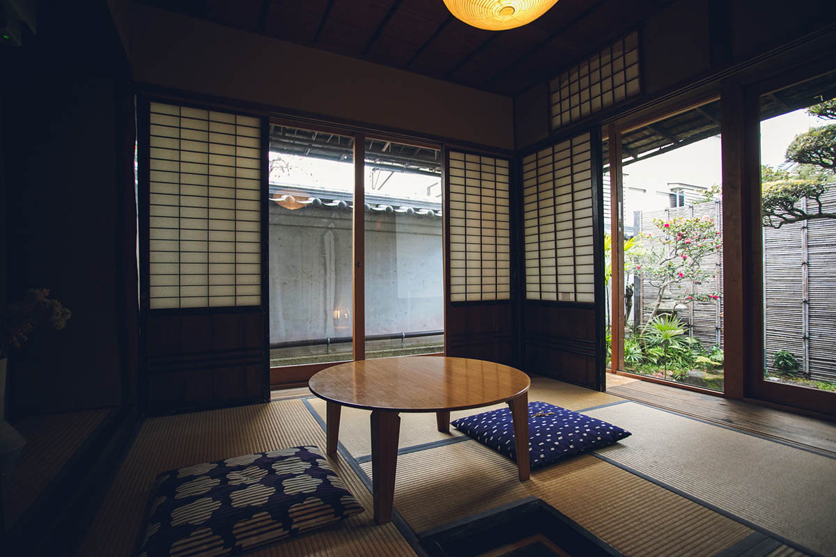 庭を抱く和のくつろぎ