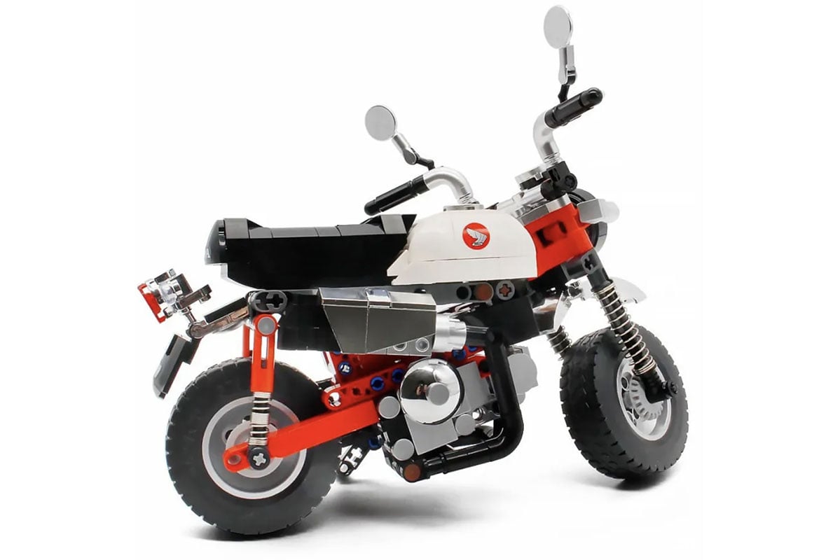 ホンダ「モンキー125」を527ピースで精巧に再現したブロックキット