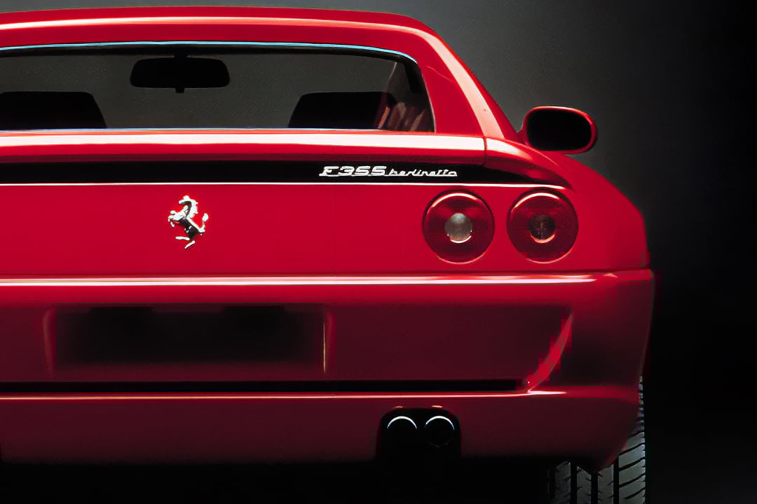 V8エンジンを搭載するミッドシップフェラーリ「F355」