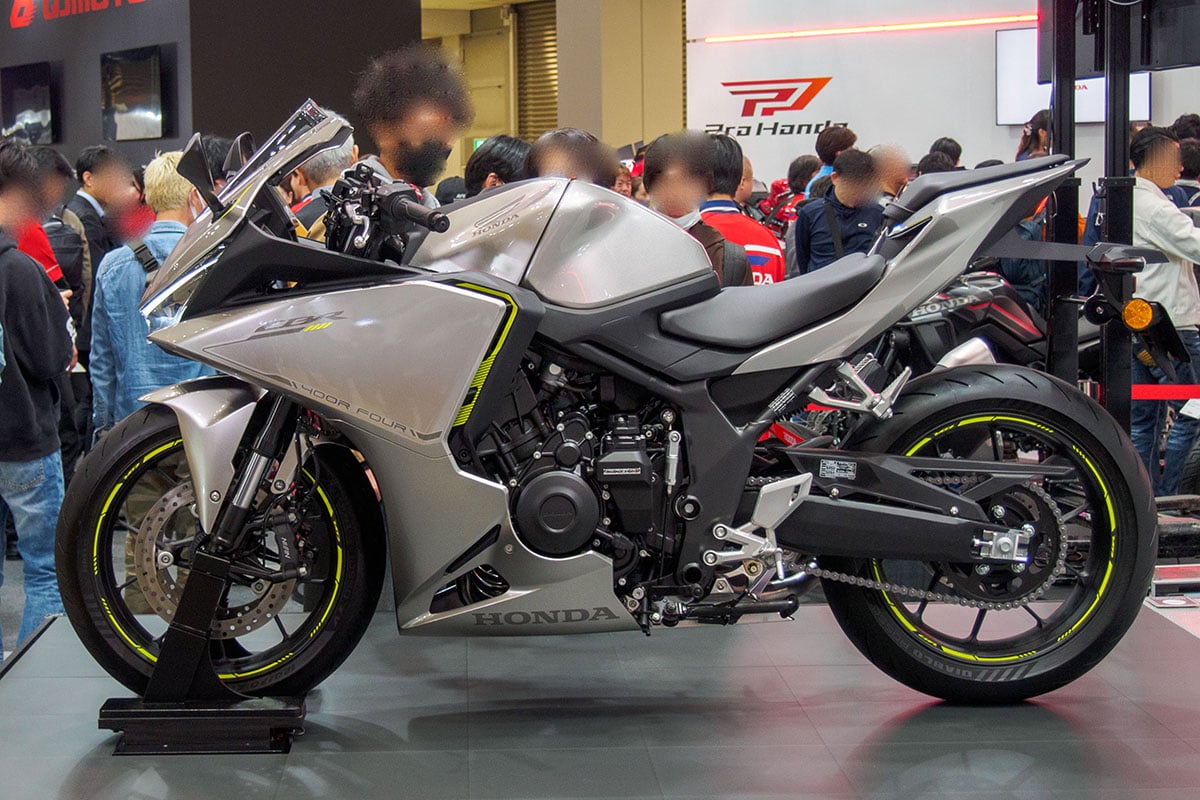 ホンダ「CBR400Rフォア Eクラッチ コンセプト」