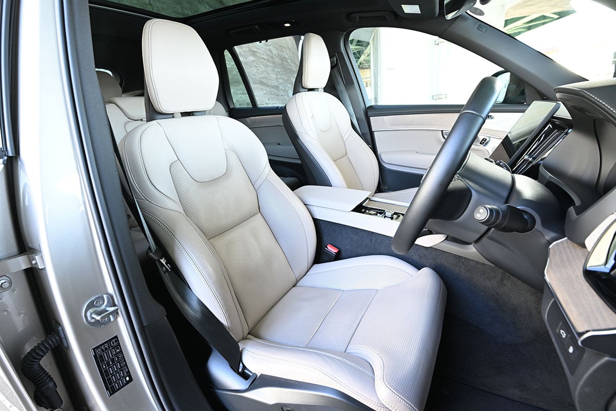 ボルボ「XC90 ウルトラ T8 AWD プラグインハイブリッド」