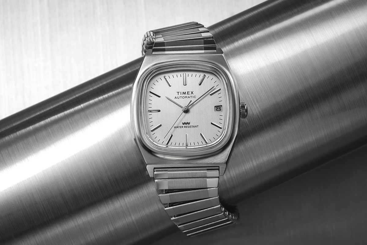 高い人気で再入荷となった1983年当時のオリジナルカラーの復刻版「Reissue 1983 Automatic」
