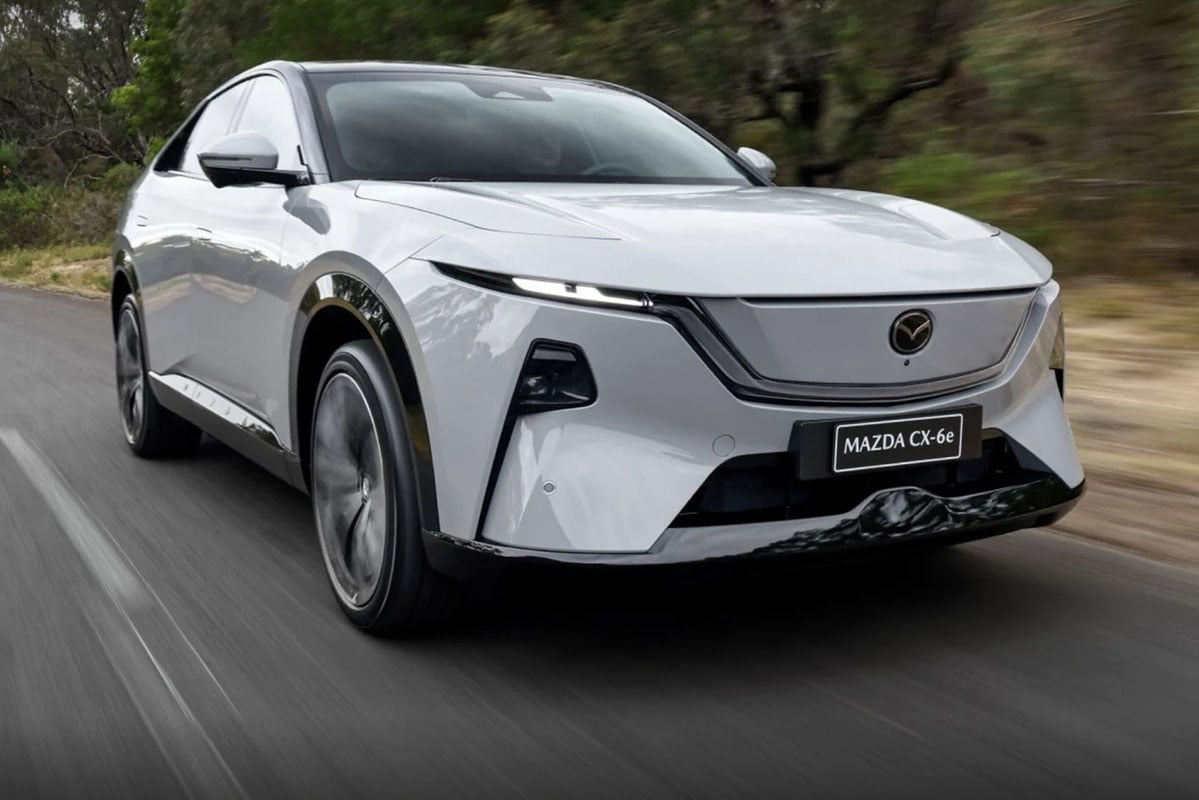 マツダ「CX-6e」