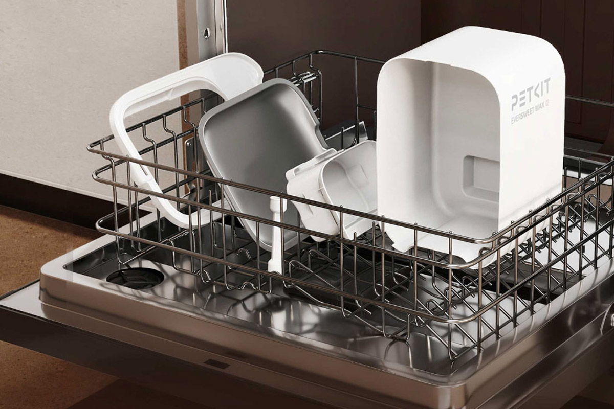 ポンプ・電気部品や外せば、ステンレス製トレイを含む全ての洗浄可能パーツは食洗機に対応